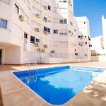 Apartamento прекрасная где есть бассейн и парковка