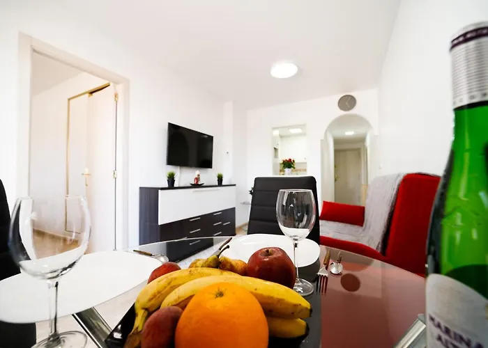 شقة прекрасная где есть бассейн и парковка *