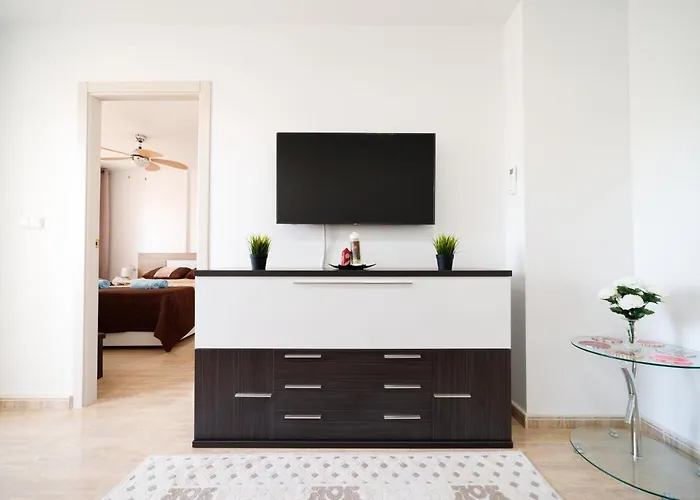 прекрасная где есть бассейн и парковка شقة