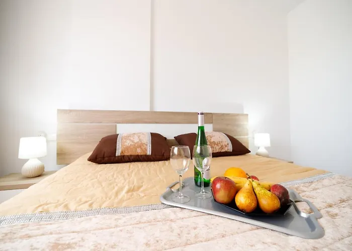 прекрасная где есть бассейн и парковка تورّيفيِخا